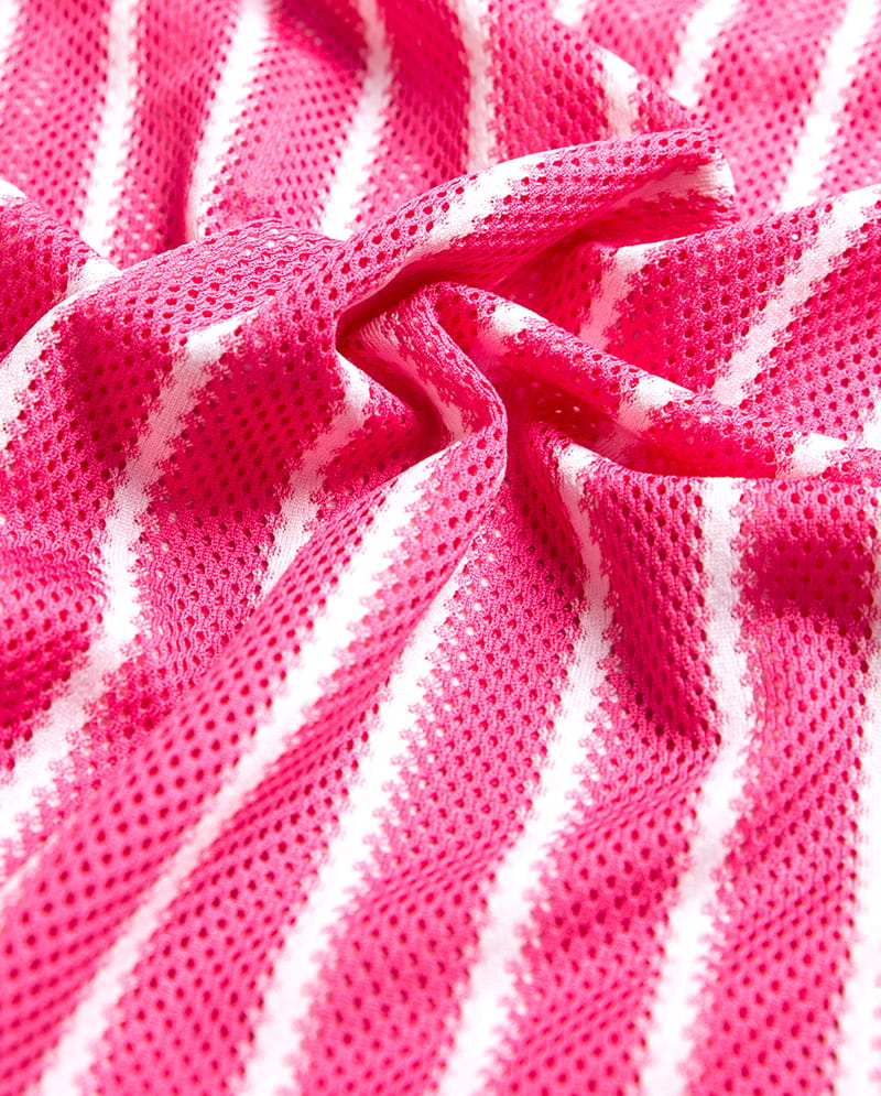 Sustineri: innovative practices in productione et usu textilia subtemine